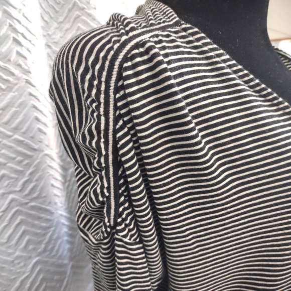 Bordeaux | Anthropologie Hadley Tie Front Top 3/4 Sleeve - Picture 4 of 7